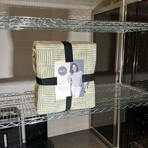 Ayesha Curry stripe square quilt set king brand new